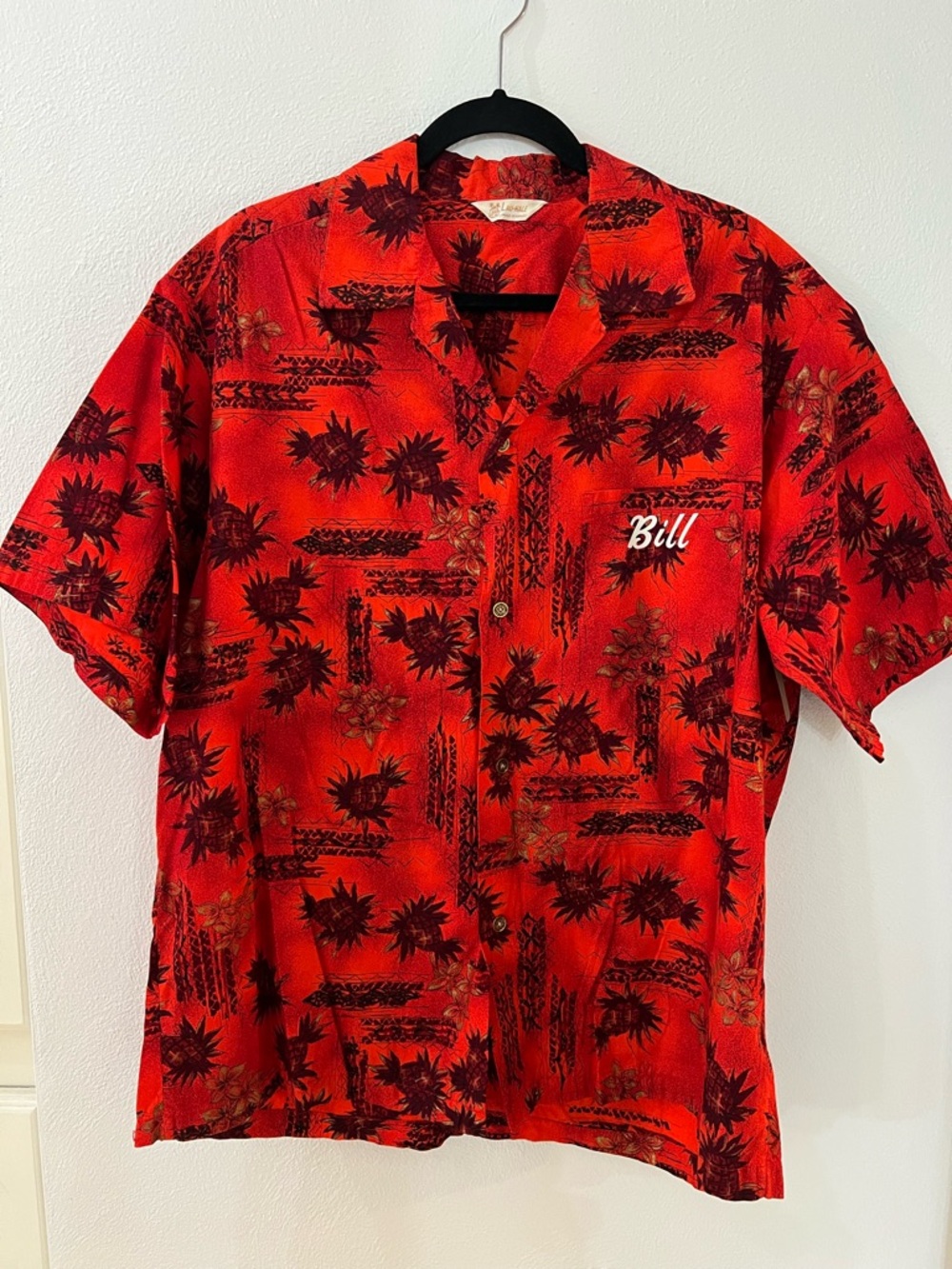 50’s Lau-Hale Print Hawaiian Shirt with 'Bill' iron  on front, Pool boy on back